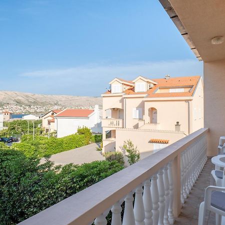 Apartment Wish - Two Bedrooms With 2 Ac Renewed Pag Town Eksteriør billede